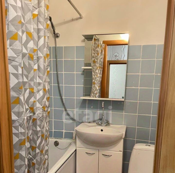 квартира г Тольятти р-н Автозаводский ул Автостроителей 98 фото 4