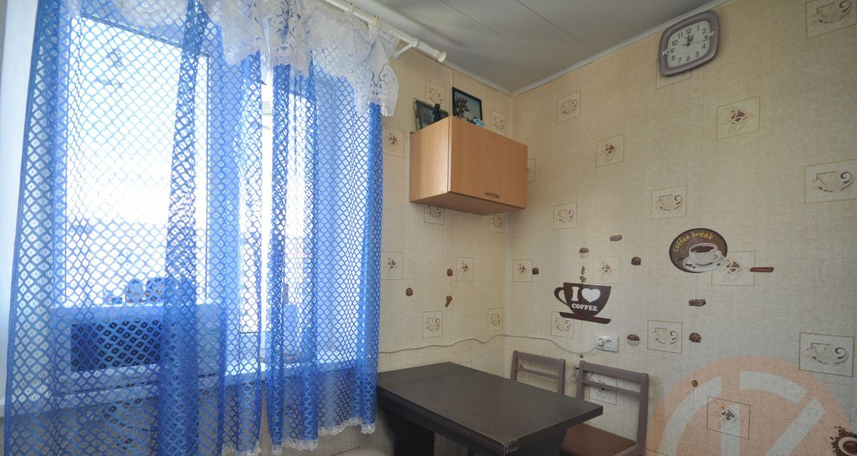 квартира г Евпатория пгт Мирный ул Сырникова 24 фото 2
