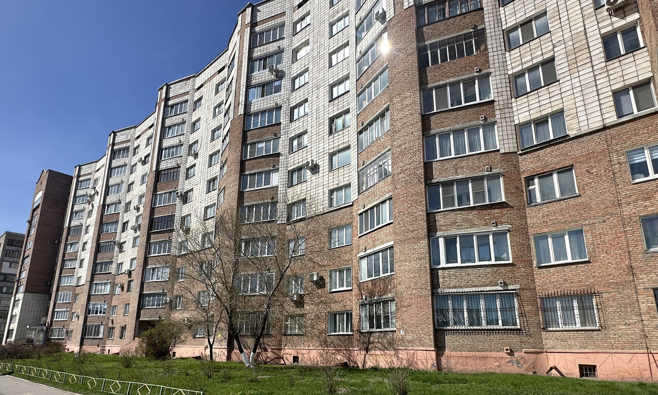 квартира г Омск ул 10 лет Октября 147 фото 34