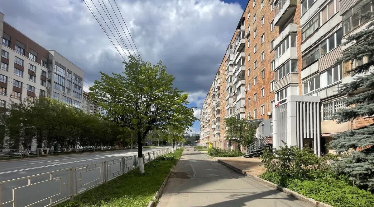 квартира г Ижевск р-н Октябрьский ул Максима Горького 162 фото 2