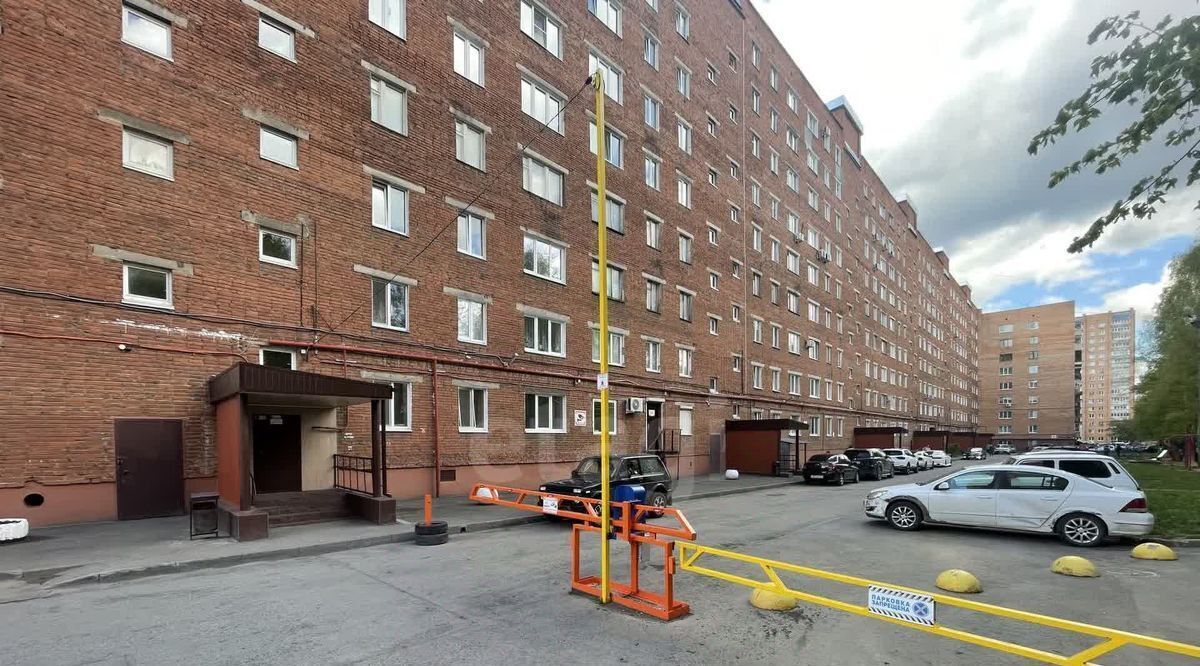 квартира г Ижевск р-н Октябрьский ул Максима Горького 162 фото 3