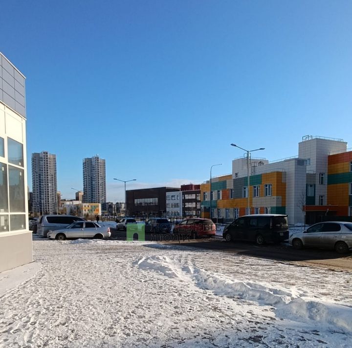квартира г Красноярск р-н Советский ул Петра Подзолкова 20 фото 7