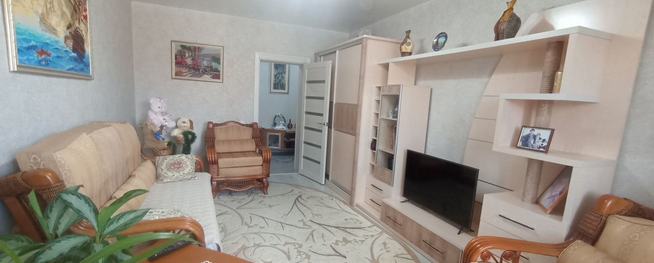 квартира р-н Ейский г Ейск ул Красная 43б фото 2
