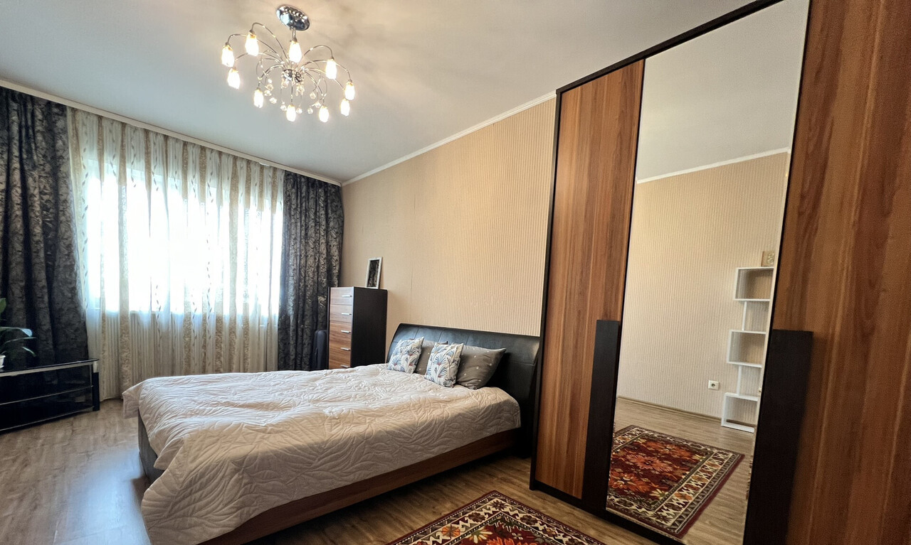 квартира г Красноярск р-н Советский Взлётка ул Авиаторов 23 м-н фото 2