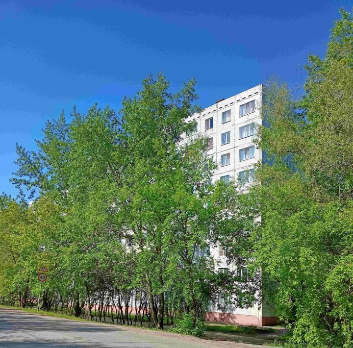 квартира г Омск мкр Крутая Горка р-н Октябрьский ул В.А.Силина 11 фото 1