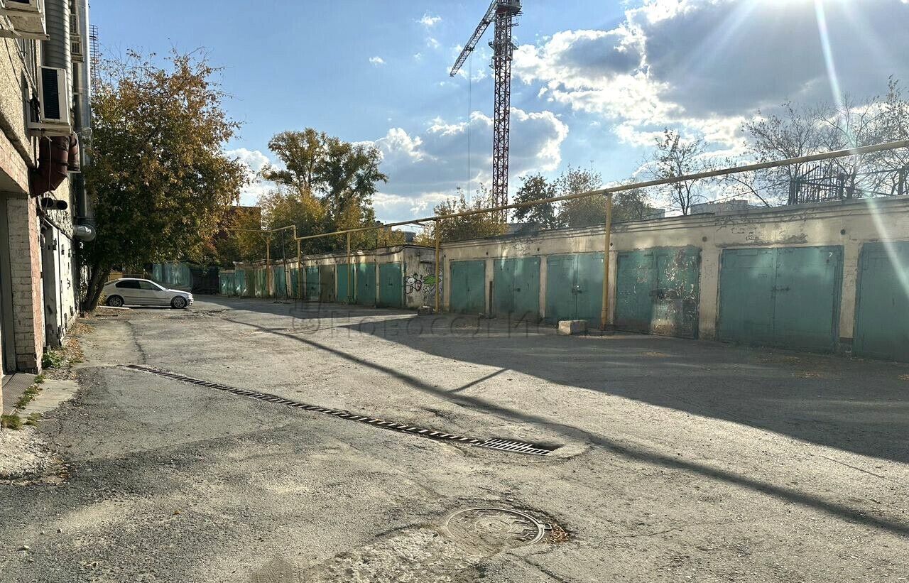 гараж г Екатеринбург Динамо ул Мамина-Сибиряка 36 фото 4