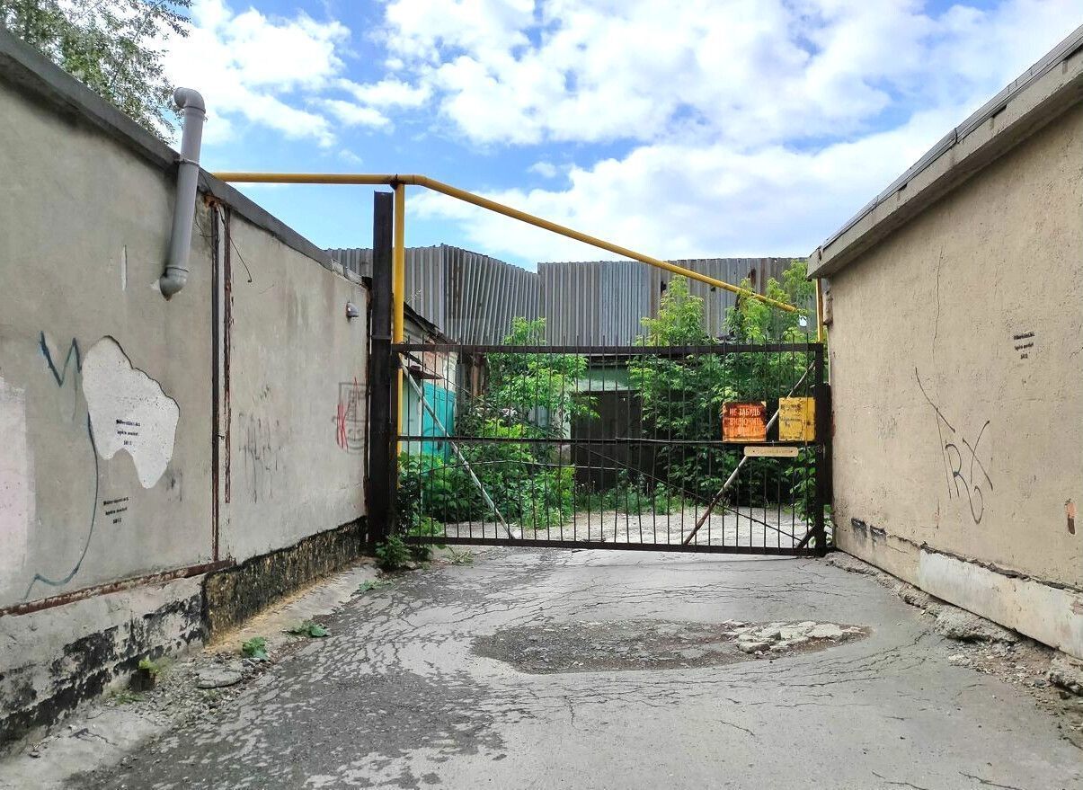 гараж г Екатеринбург Динамо ул Мамина-Сибиряка 36 фото 3