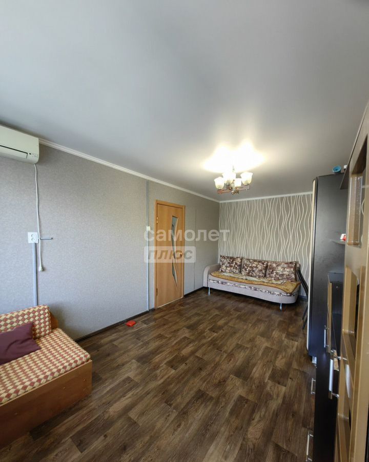квартира г Астрахань р-н Кировский ул Валерии Барсовой 12к/2 фото 1