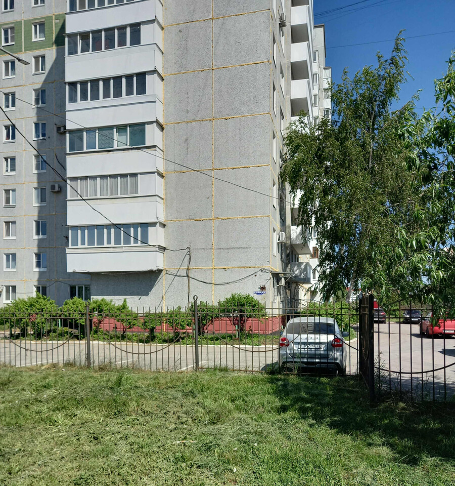 квартира г Омск ул 10 лет Октября 107 фото 12