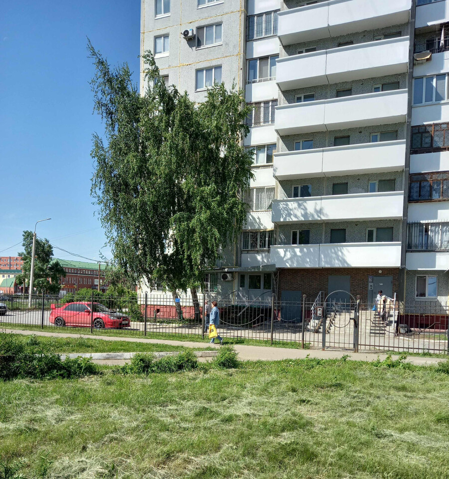 квартира г Омск ул 10 лет Октября 107 фото 13