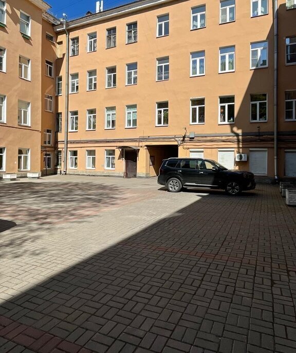 квартира г Санкт-Петербург метро Василеостровская ул 11-я линия 22 Васильевского острова фото 17