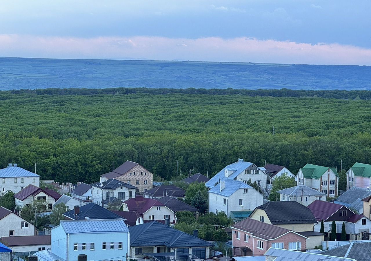 квартира г Ставрополь р-н Промышленный ул Тюльпановая 10к/4 фото 5