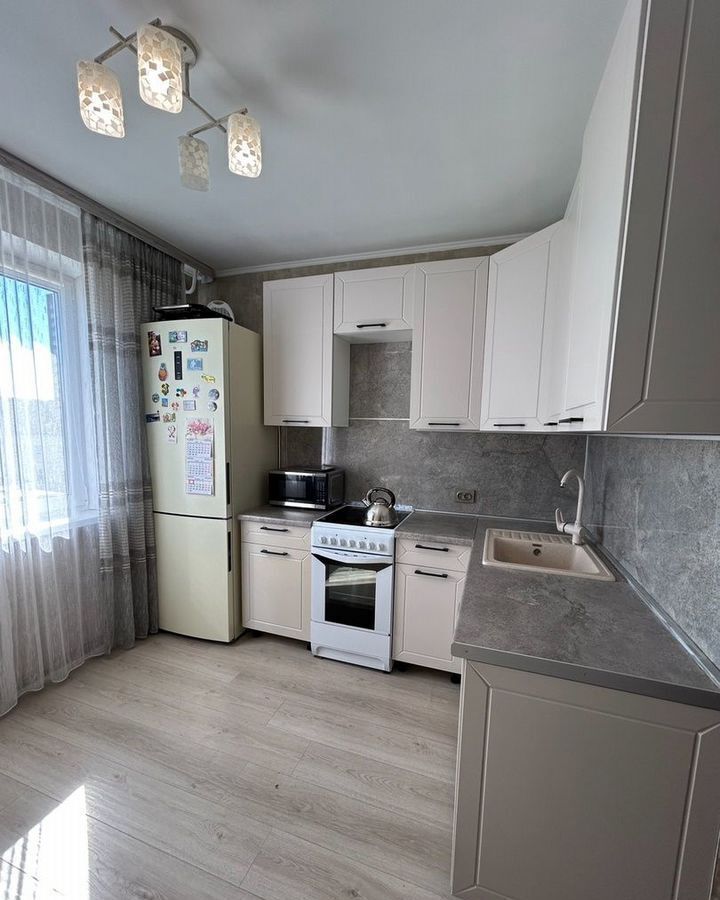 квартира г Челябинск р-н Курчатовский ул Чичерина 8 фото 1