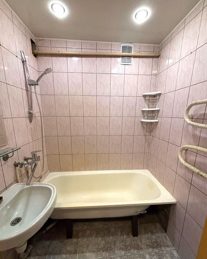 квартира г Колпино б-р Трудящихся 27 р-н Колпинский фото 6
