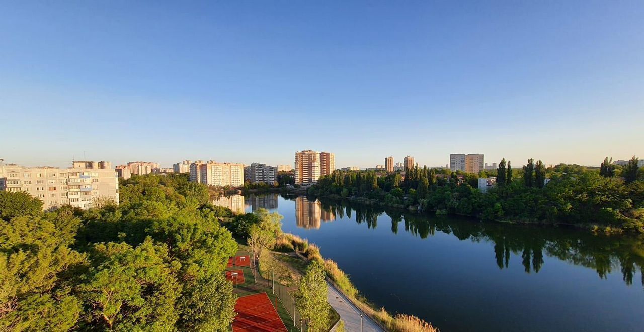 квартира г Краснодар р-н Карасунский ул им. Селезнева 104/1 фото 1