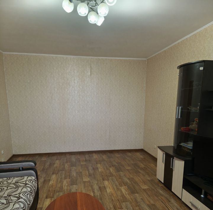 квартира г Тюмень р-н Калининский ул Обдорская 3 фото 7