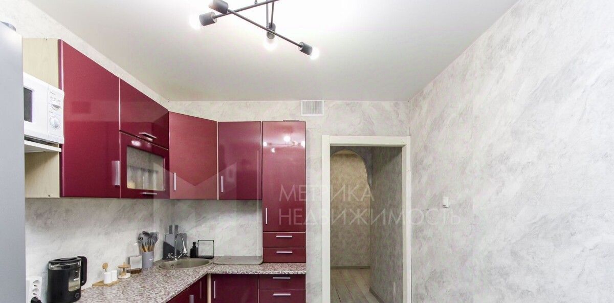 квартира г Тюмень р-н Ленинский ул Домостроителей 12а фото 12