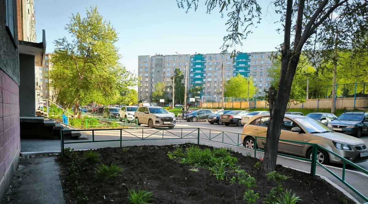 квартира г Челябинск р-н Тракторозаводский ул Мамина 7 фото 1