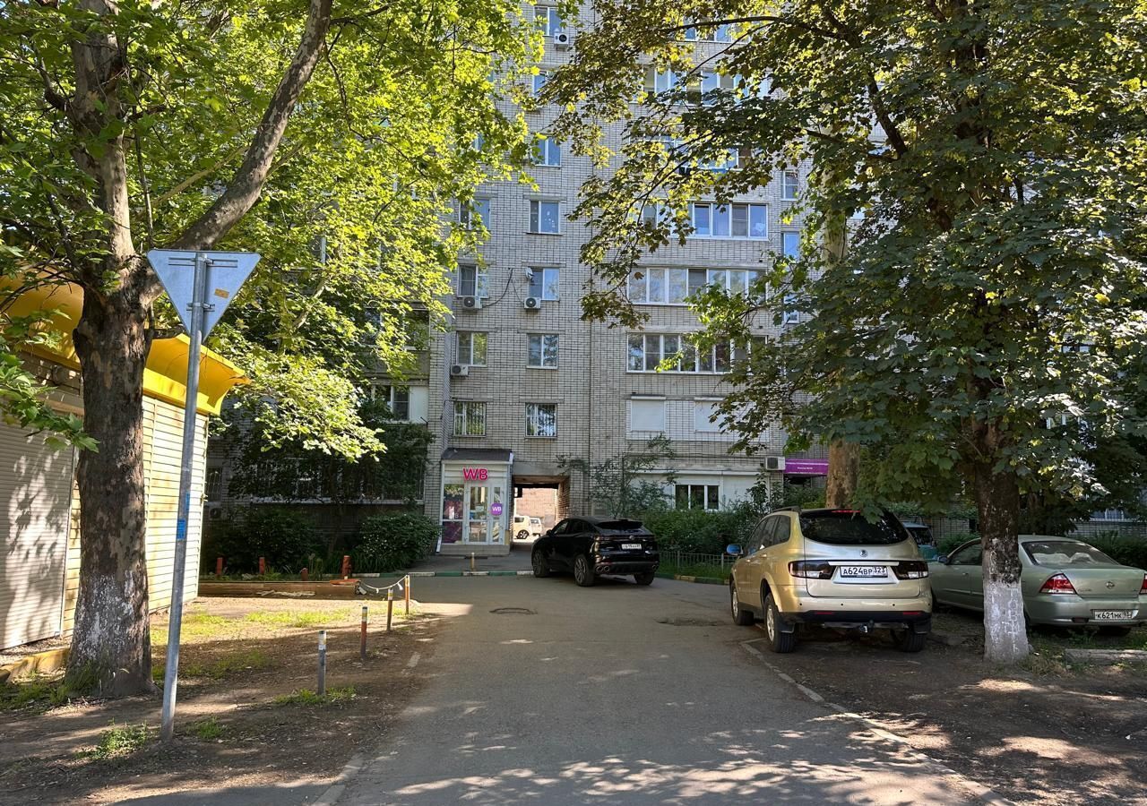 офис г Краснодар р-н Центральный ул им. Стасова 121 фото 13
