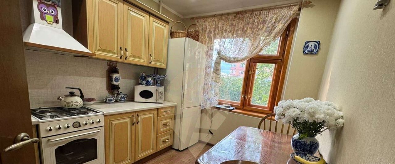 квартира г Старый Оскол микрорайон Молодогвардеец 16 фото 3