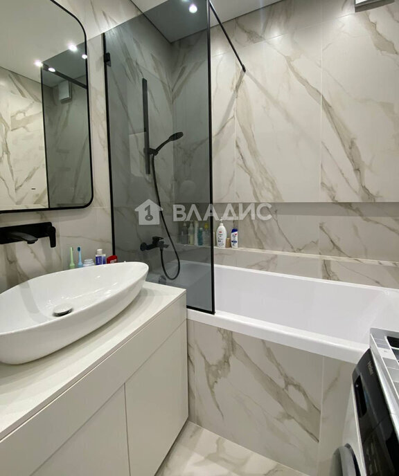 квартира г Белгород ул Есенина 9к/1 фото 19