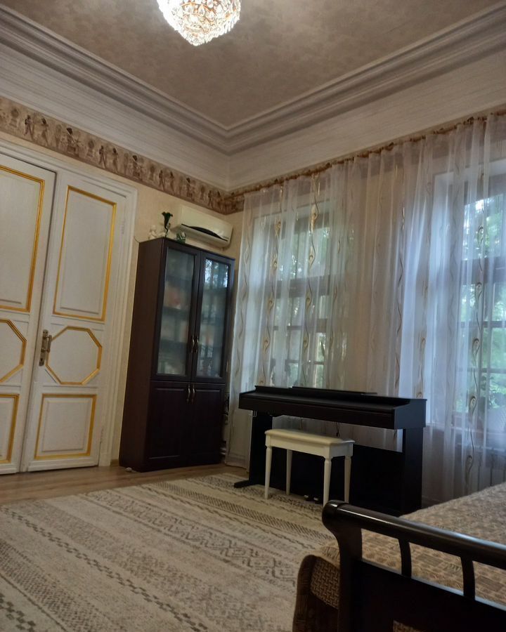 квартира г Астрахань р-н Кировский ул Набережная 1 Мая 92 фото 2
