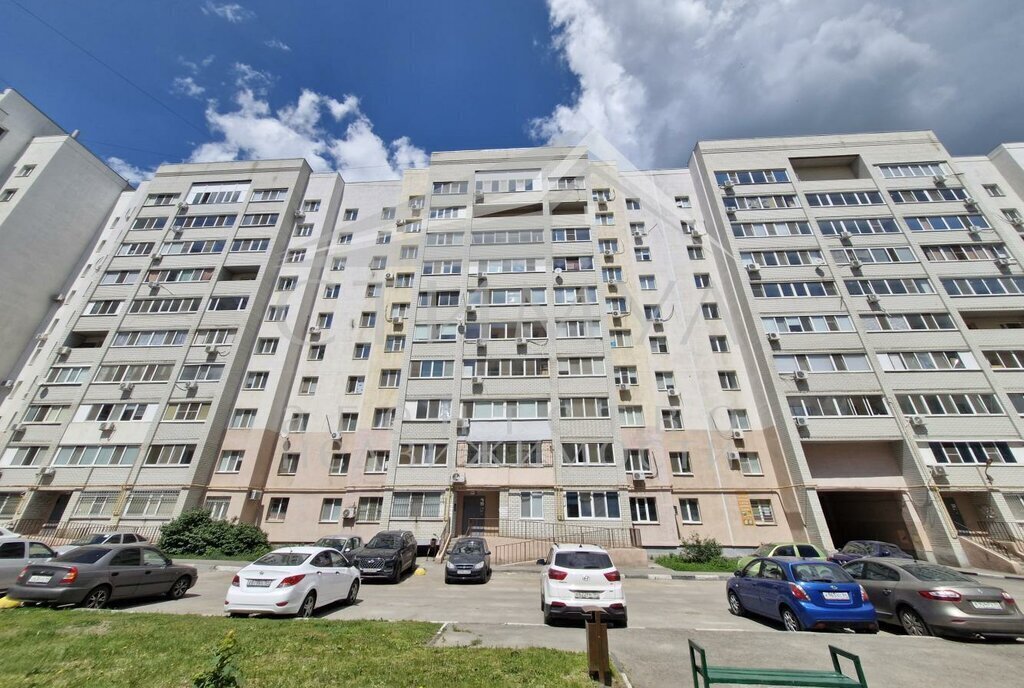 квартира г Саратов улица имени П. Ф. Батавина, 12 фото 2