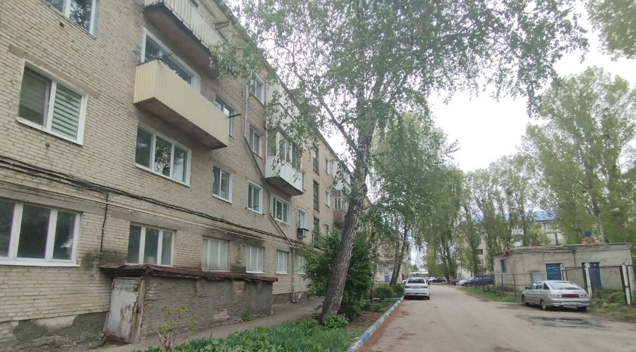 квартира р-н Петровский г Петровск пл Ленина 1 фото 1