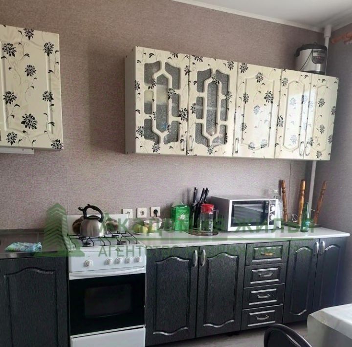 квартира г Саратов р-н Кировский ул им Батавина П.Ф. 13 фото 3