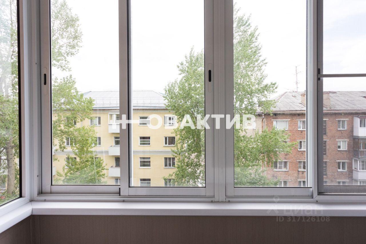 квартира г Новосибирск р-н Дзержинский ул Театральная 2а фото 28