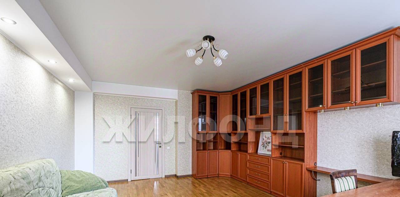 квартира г Новосибирск ул Орджоникидзе 47 Площадь Ленина фото 25