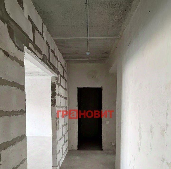 квартира г Новосибирск Золотая Нива ул Есенина 67 фото 8