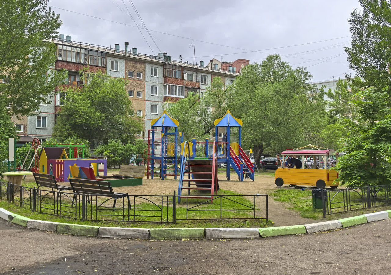 квартира г Омск р-н Центральный ул Звездова 101 фото 24