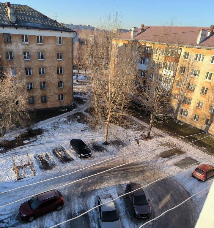 квартира г Асбест ул им А.П.Ладыженского 12 фото 1