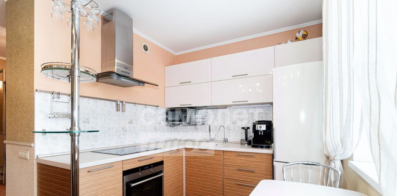 квартира г Омск р-н Кировский ул Ватутина 24 фото 2