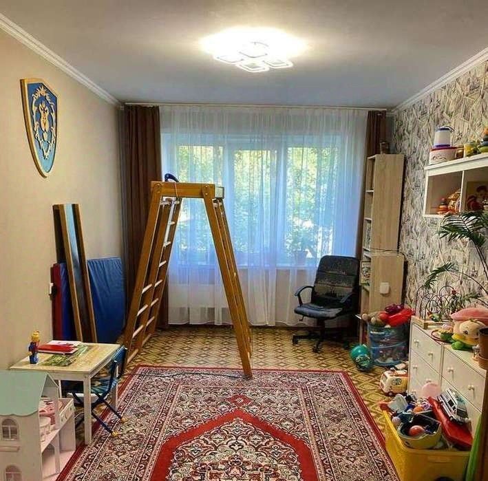 квартира г Тольятти р-н Комсомольский ул Мурысева 83 фото 3