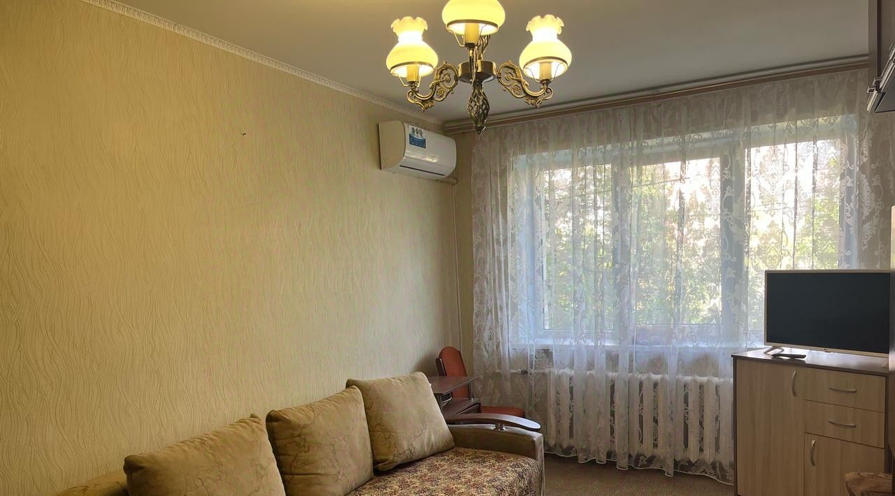 квартира г Волгоград р-н Кировский ул 64-й Армии 137 фото 1