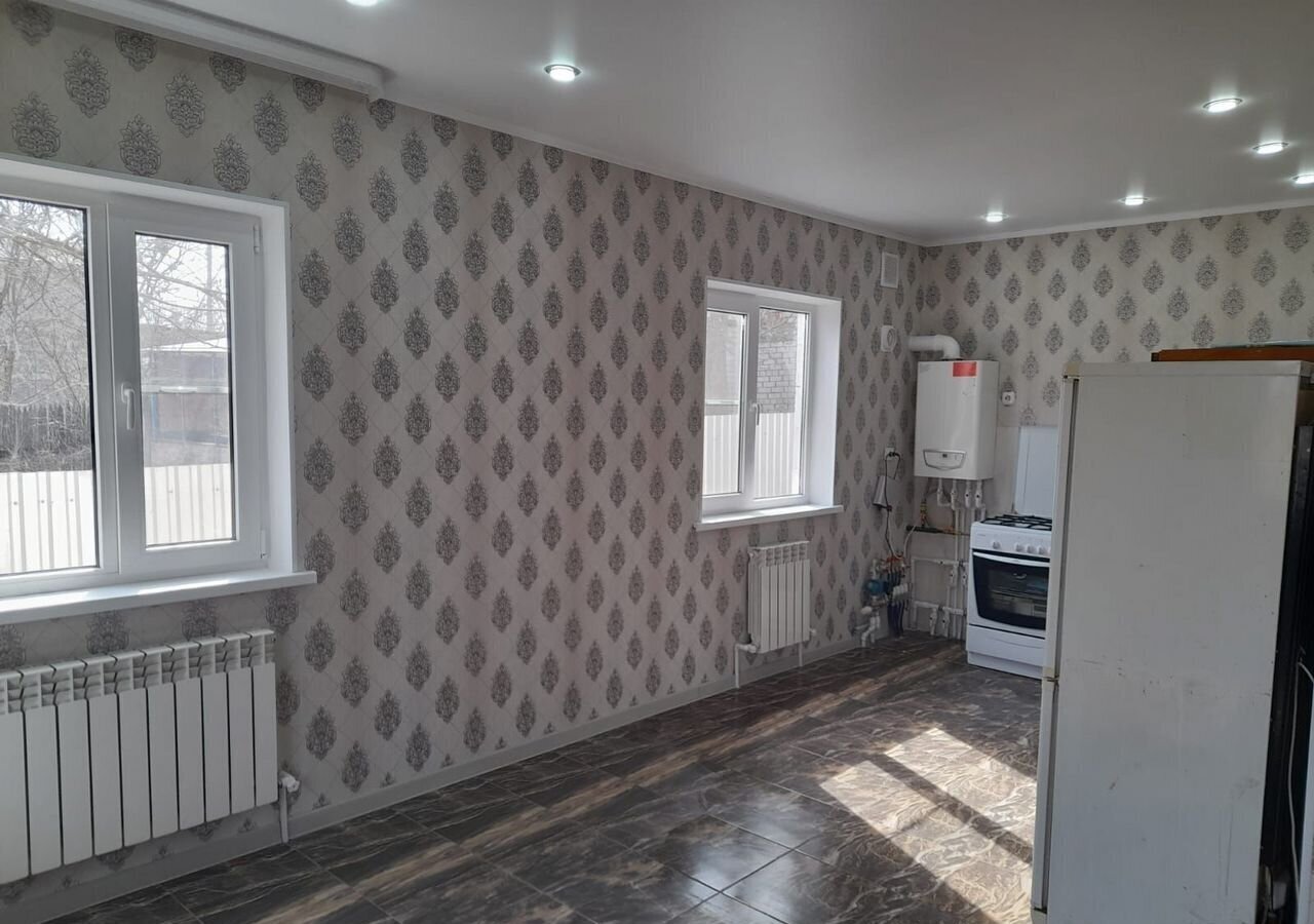 дом г Астрахань р-н Ленинский Цветной пер., 18А фото 15