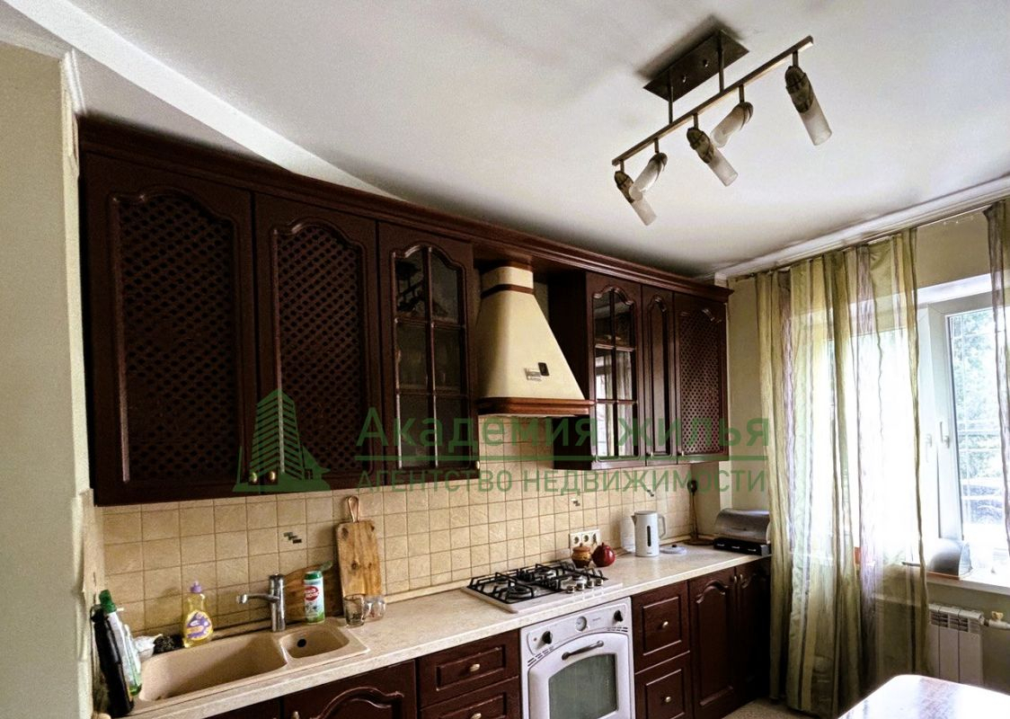квартира г Саратов Солнечный ул им Батавина П.Ф. 6 П. Ф. фото 1