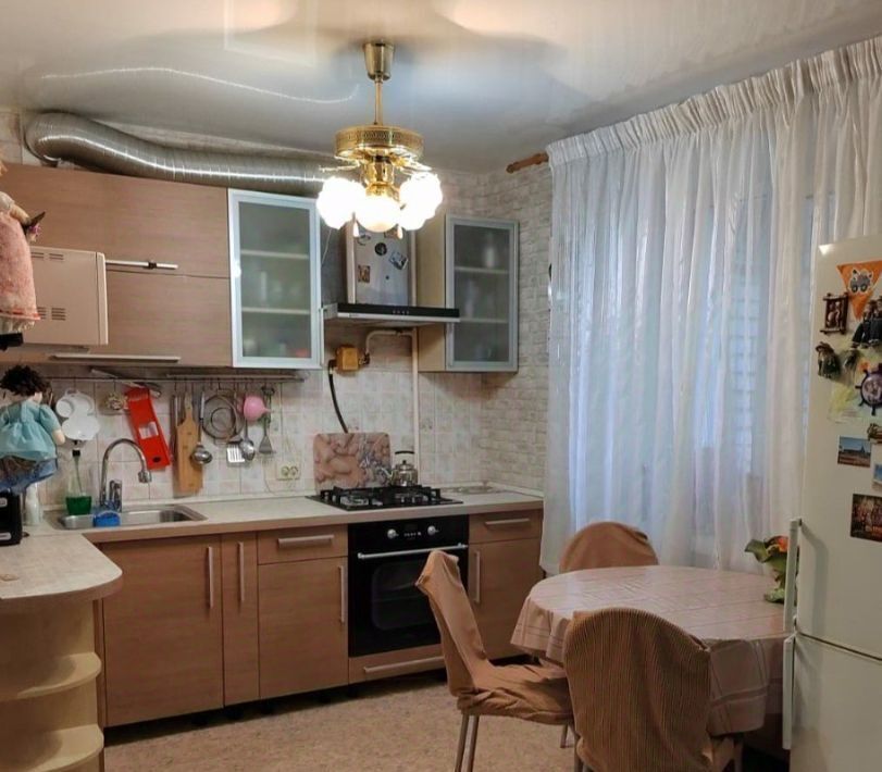 квартира г Волгоград р-н Краснооктябрьский ул им. Репина 1 фото 1
