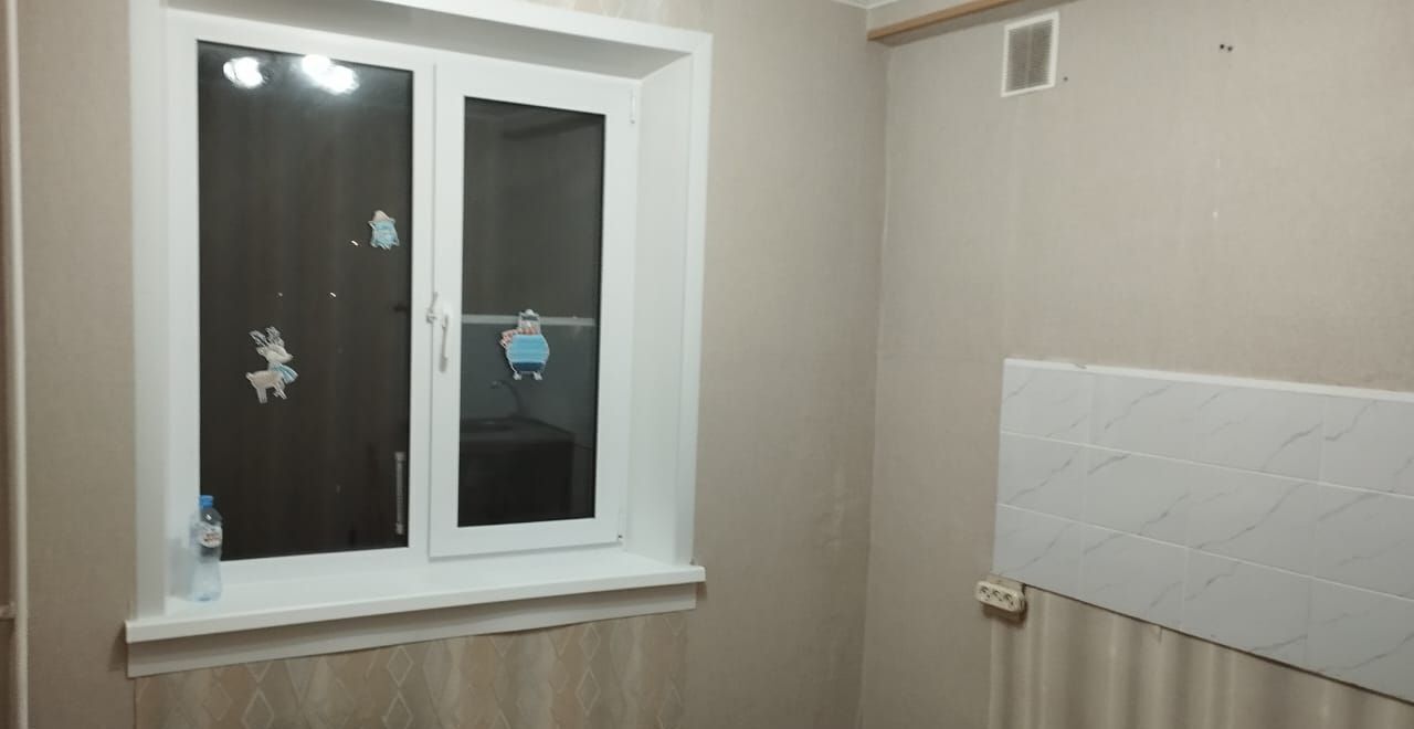 квартира г Шарыпово городской пос. Дубинино, ул. Пионеров КАТЭКа, 49 фото 2