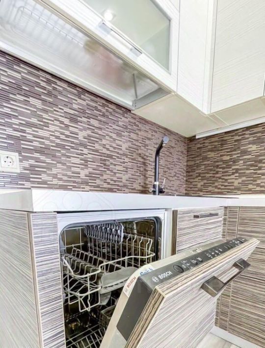 квартира г Иркутск р-н Октябрьский ул Дальневосточная 110 фото 4
