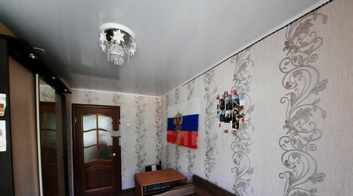 квартира г Каменск-Шахтинский мкр 60 лет Октября 2 фото 2