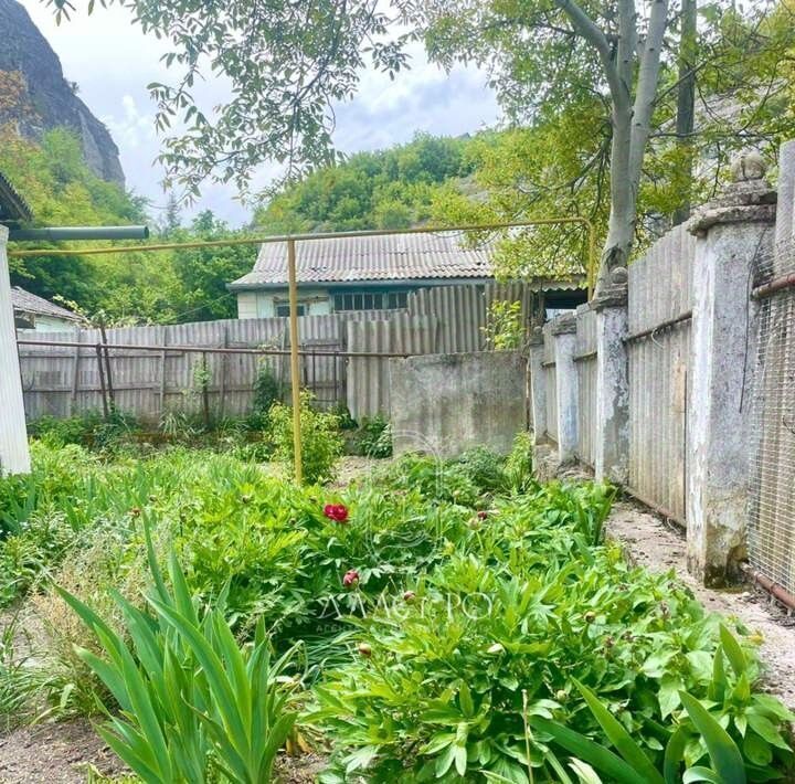 дом р-н Бахчисарайский г Бахчисарай ул Басенко 21 фото 11