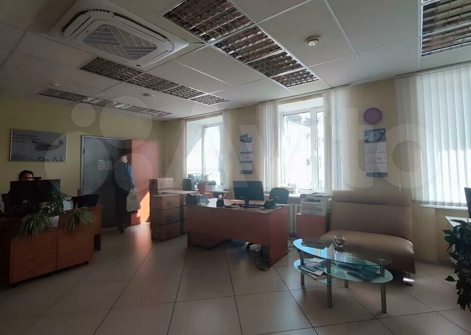 торговое помещение г Челябинск ул Труда 95 фото 4