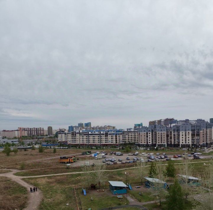 квартира г Красноярск р-н Советский ул Петра Ломако 1а фото 14
