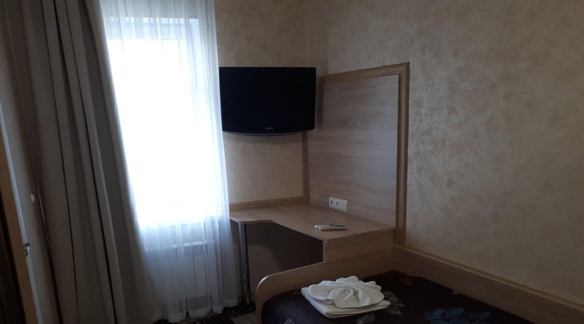 комната г Калининград р-н Ленинградский ул Подполковника Иванникова 8 фото 1