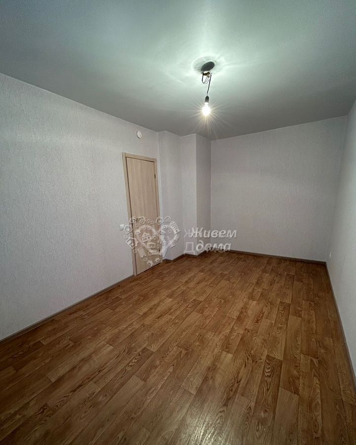 квартира г Волгоград р-н Кировский ул им. Лячина 3 фото 2
