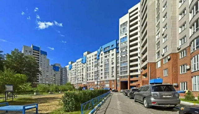 пр-кт Комарова 21/2 м-н фото