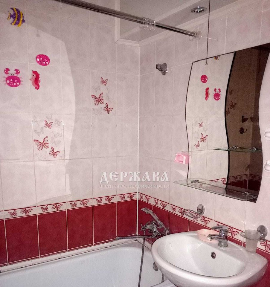 квартира г Старый Оскол ул Урицкого 3 фото 2